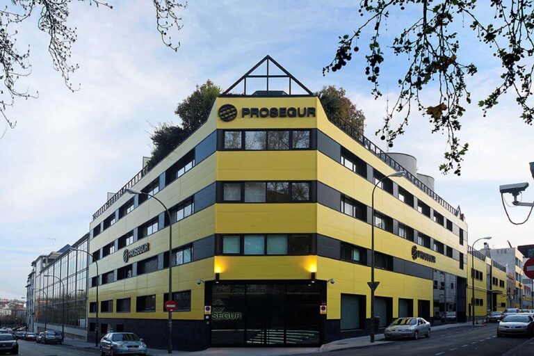 Prosegur se alía con Cinalli para ofrecer seguros a empresas y particulares en todo el mundo