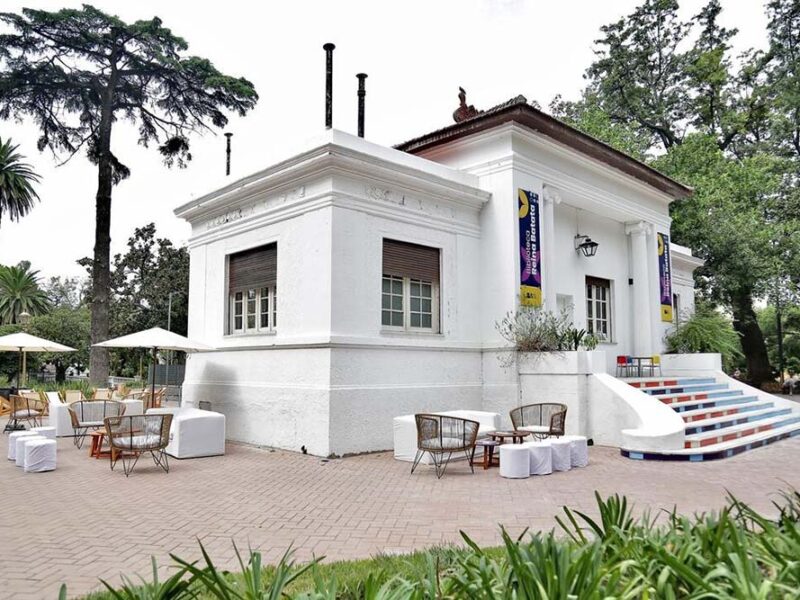 La Biblioteca Reina Batata anticipa las vacaciones de invierno con una tarde de libros, música y actividades para toda la familia