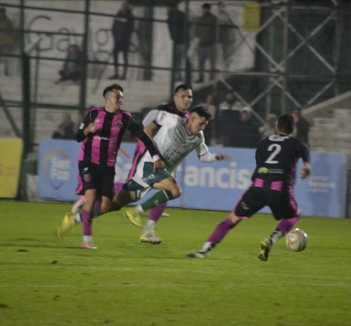 Gran remontada y valioso empate de Atlético Escobar en su visita a Sportivo Belgrano, uno de los equipos más fuerte de la categoría