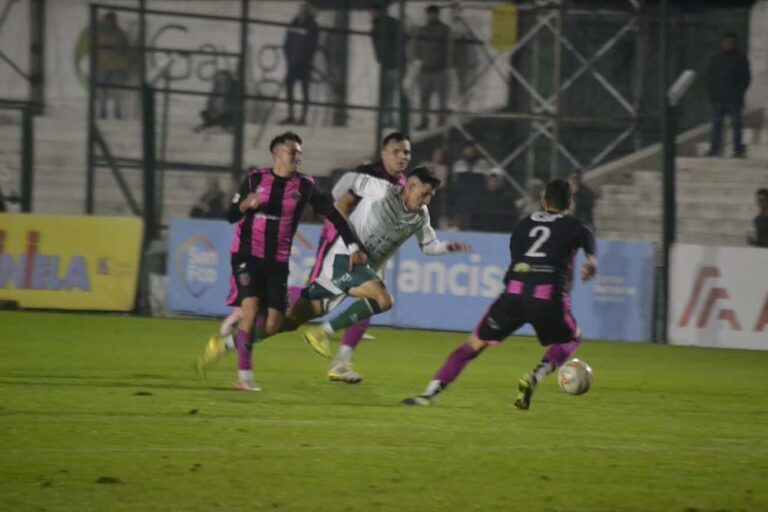 Gran remontada y valioso empate de Atlético Escobar en su visita a Sportivo Belgrano, uno de los equipos más fuerte de la categoría
