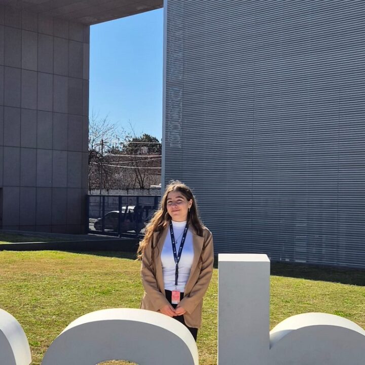 Una estudiante de la UNLP representará a la Argentina en el congreso aeroespacial más importante del mundo en Turquía y busca apoyo para concretar el viaje