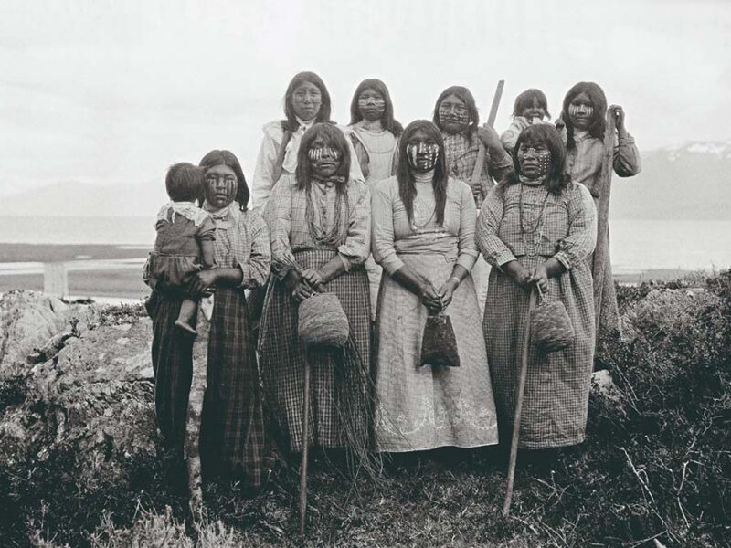 Una revisión del patrimonio fotográfico en torno a los pueblos originarios australes