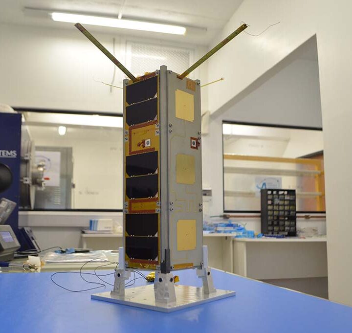 De La Plata al mundo: el satélite USAT 1 de la Facultad de Ingeniería de la UNLP ya comenzó su viaje hacia el espacio
