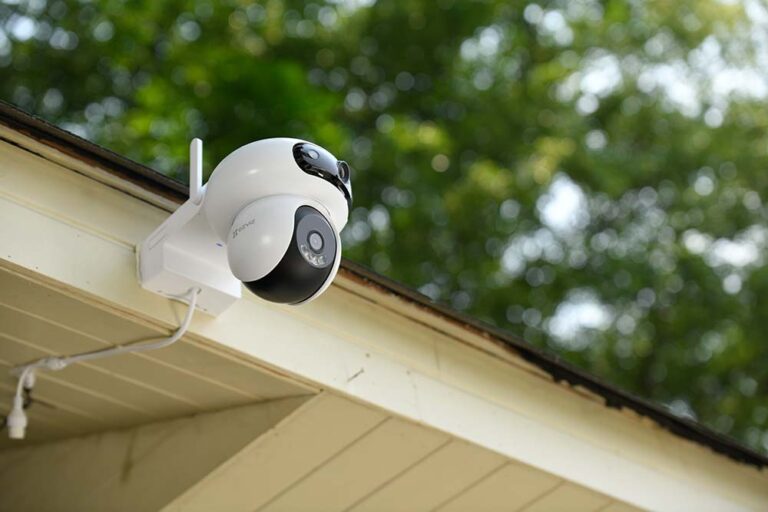Vacaciones de invierno seguras: cómo proteger el hogar con tecnología inteligente durante los viajes
