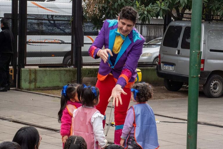La Ciudad recolectó 5.000 juguetes y comenzó a distribuirlos entre niños y familias