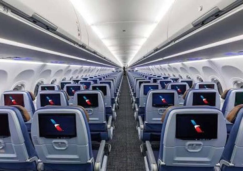 American Airlines anuncia una mejora en toda su flota con la instalación de pantallas en el respaldo de cada asiento y un aumento de los asientos premium en toda la flota de aviones de fuselaje angosto