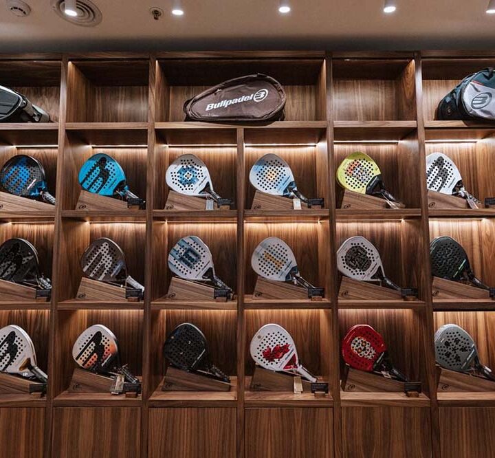 Bullpadel Boutique abrió sus puertas en Alcorta Shopping con la presencia de Carlos Tévez, Germán Paoloski y grandes figuras