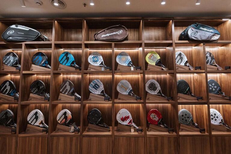 Bullpadel Boutique abrió sus puertas en Alcorta Shopping con la presencia de Carlos Tévez, Germán Paoloski y grandes figuras