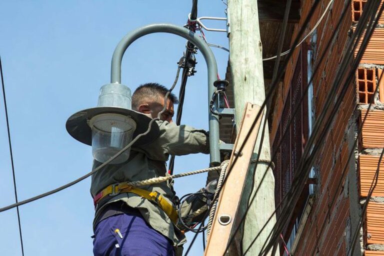 San Isidro retirará los cables aéreos en desuso para ordenar las calles