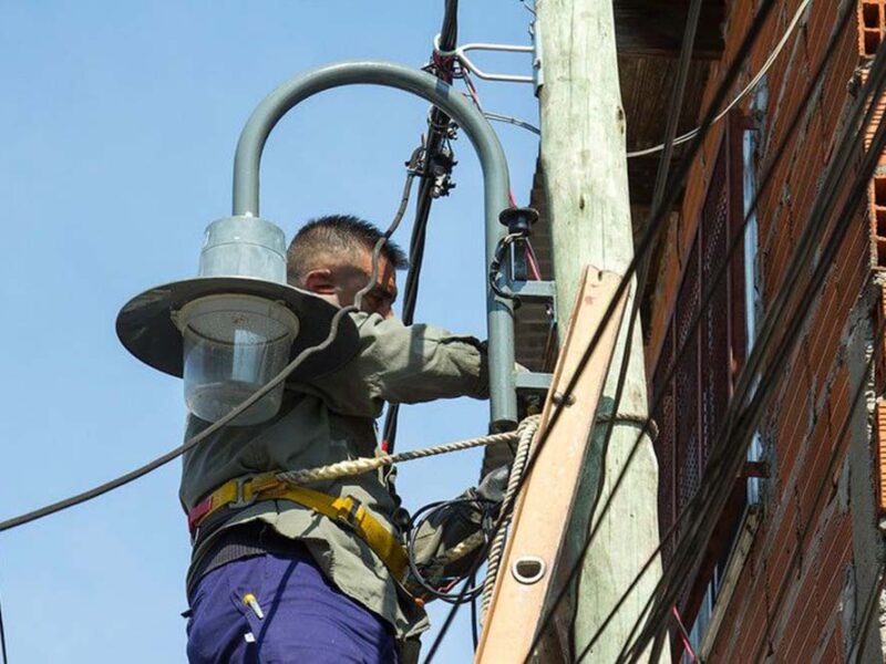 San Isidro retirará los cables aéreos en desuso para ordenar las calles