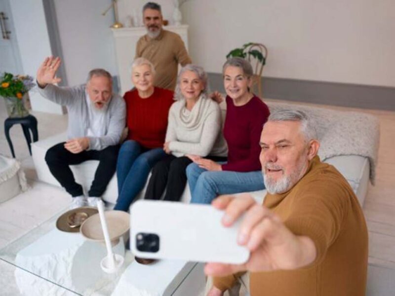 Día Internacional de la Juventud: ¿qué significa sentirse joven después de los 60?