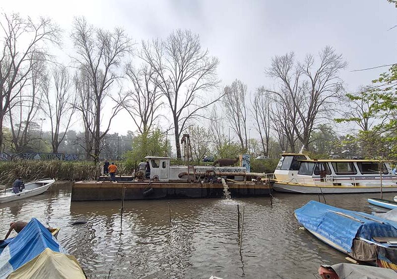 San Isidro retiró una draga varada desde 2016 y avanza en la reconexión con la costa