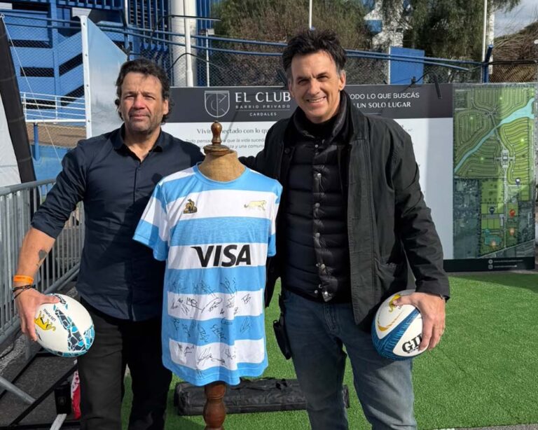 Grupo E2 acompañó el Fan Fest oficial de los pumas en el 40° aniversario de su primer partido en Vélez