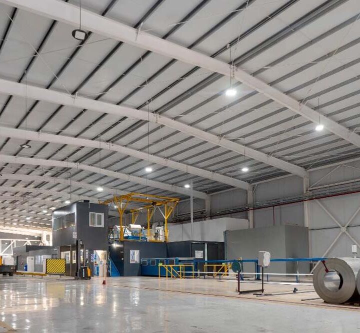 La multinacional irlandesa Kingspan Group elige a Grupo LTN, referente argentino de la construcción, para expandirse en Sudamérica