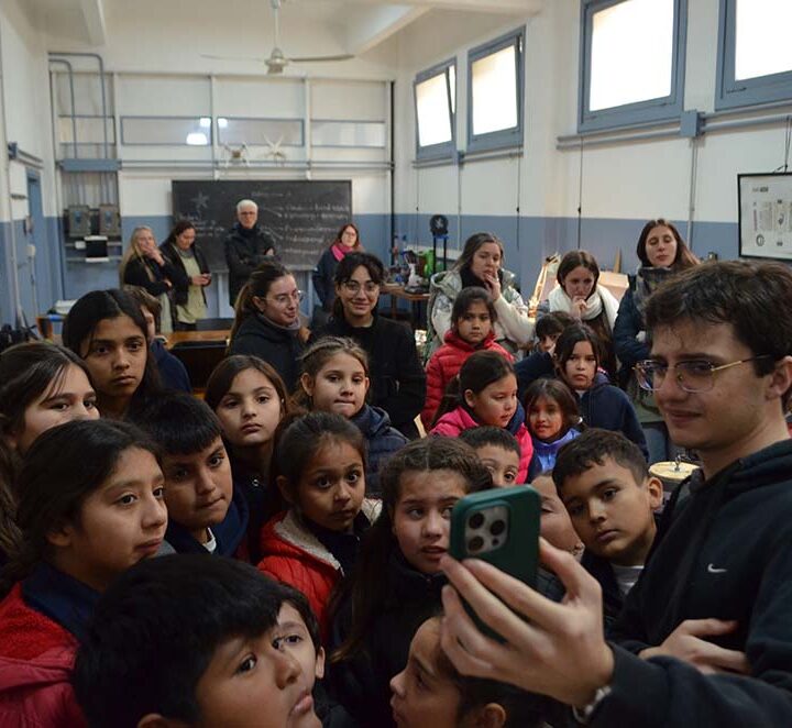 De La Luisa a La Plata: alumnos de una escuela rural visitaron la Facultad de Ingeniería de la UNLP