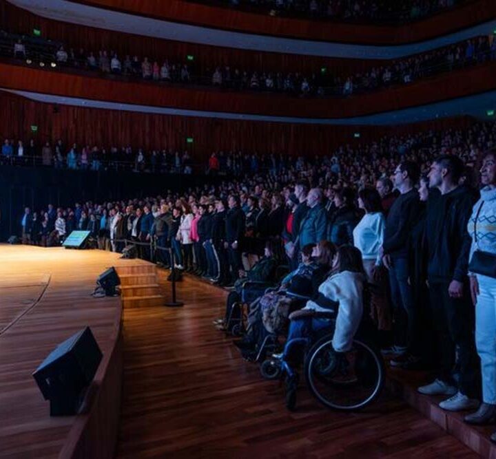 MARIO ALONSO PUIG llega con HAZ LO (IM)POSIBLE al TEATRO OPERA