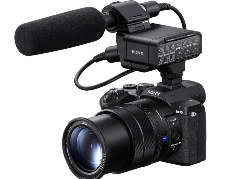 Nueva RX10 V, el modelo de 5.a generación de Sony: la cámara con superzoom todo en uno para fotografías cotidianas, de vida silvestre y de deportes