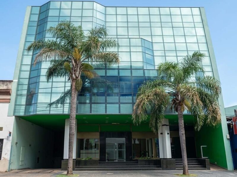 Fundación Barceló amplía su infraestructura académica con un nuevo edificio en Posadas