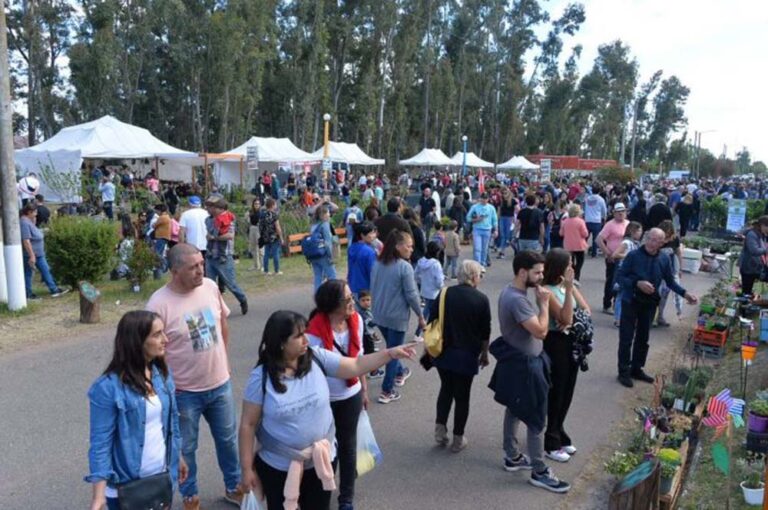 Cazón, el “pueblo del millón de árboles”, cumple 130 años y lo celebra con un gran fin de semana