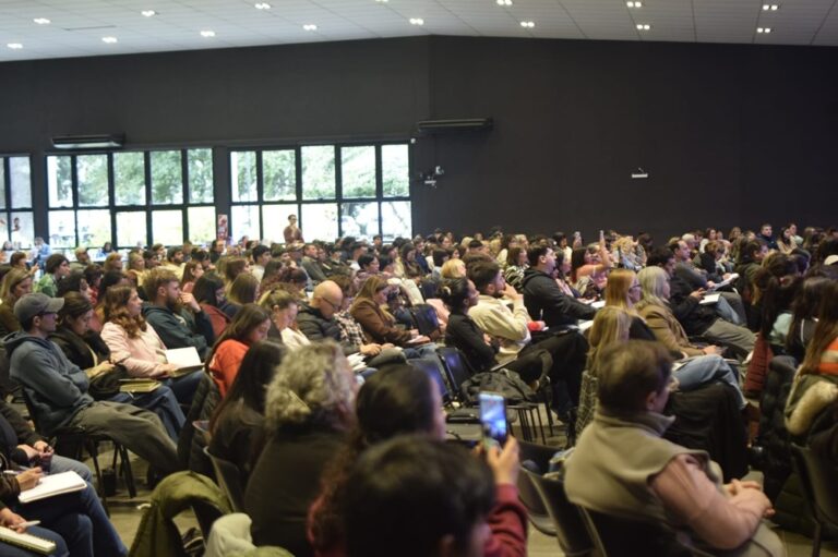 Gran concurrencia en el Primer Congreso de Niñez, Adolescencia, Familia y educación de la Alianza