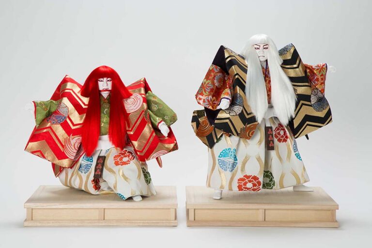 Ningyō, muñecas japonesas: 65 obras recorren siglos de arte, rituales y cultura popular japonesa en el Museo Nacional de Arte Oriental