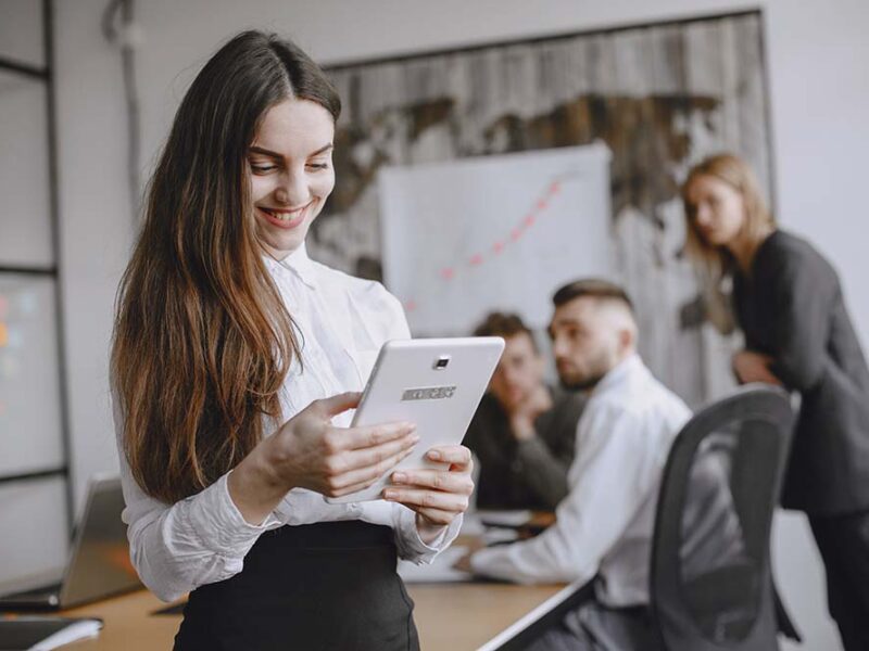 El desafío de las empresas ya no es solo atraer talento: es cumplir lo que prometen