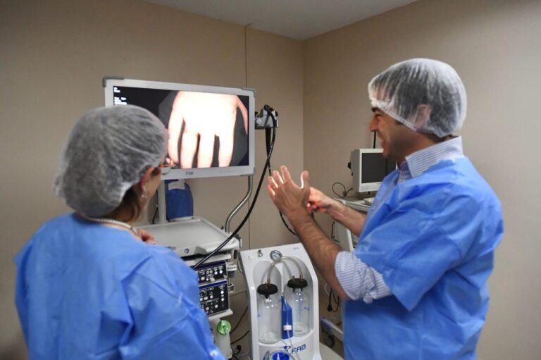El Hospital Central de San Isidro incorpora un equipamiento de vanguardia para diagnósticos en gastroenterología