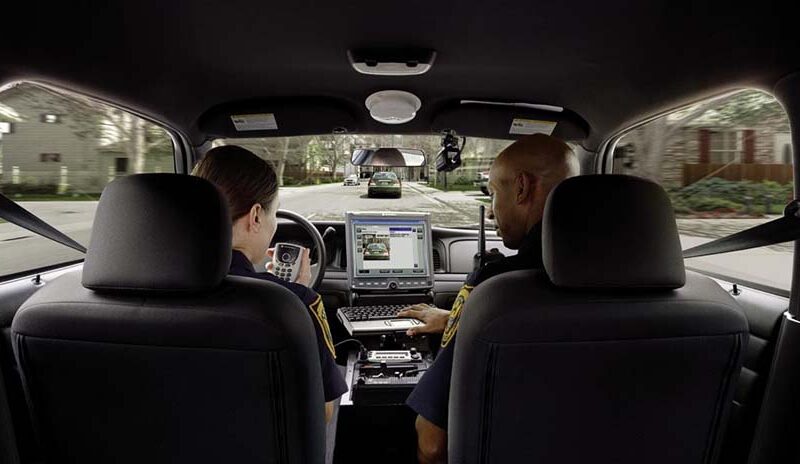 Menos gestión de ti, más policías en las calles: la revolución de la tecnología como servicio