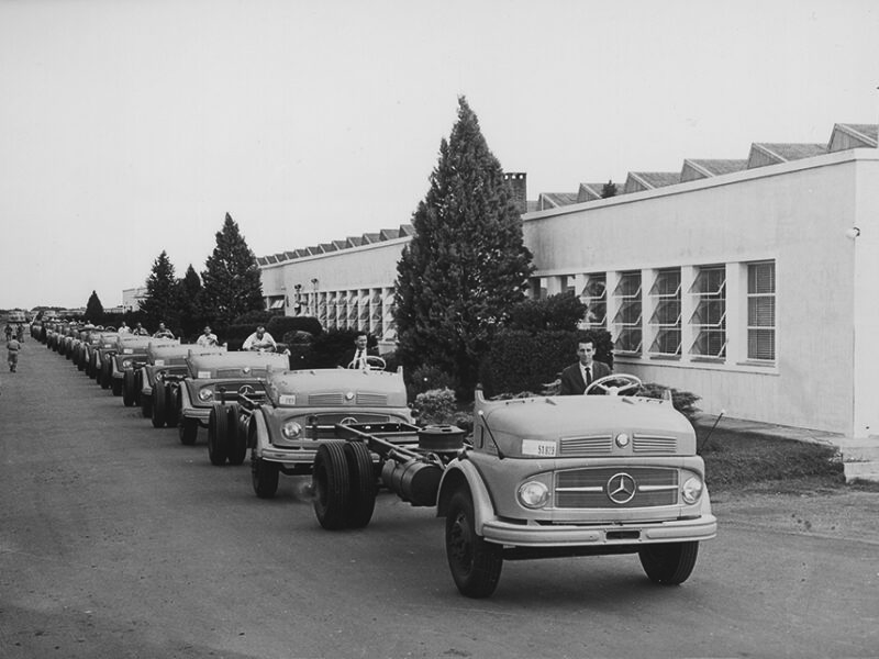 75 años moviendo al país: Mercedes-Benz Camiones y Buses celebra su trayectoria en Argentina y su apuesta a futuro