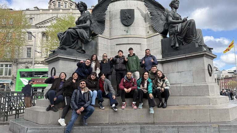 Un ecosistema de servicios transforma la experiencia de migrar para estudiar y trabajar