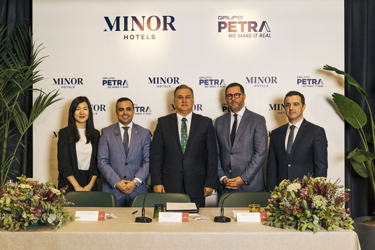 Minor Hotels y Grupo Petra firman una alianza estratégica para impulsar el desarrollo hotelero en Paraguay y anuncian un nuevo NH en Asunción