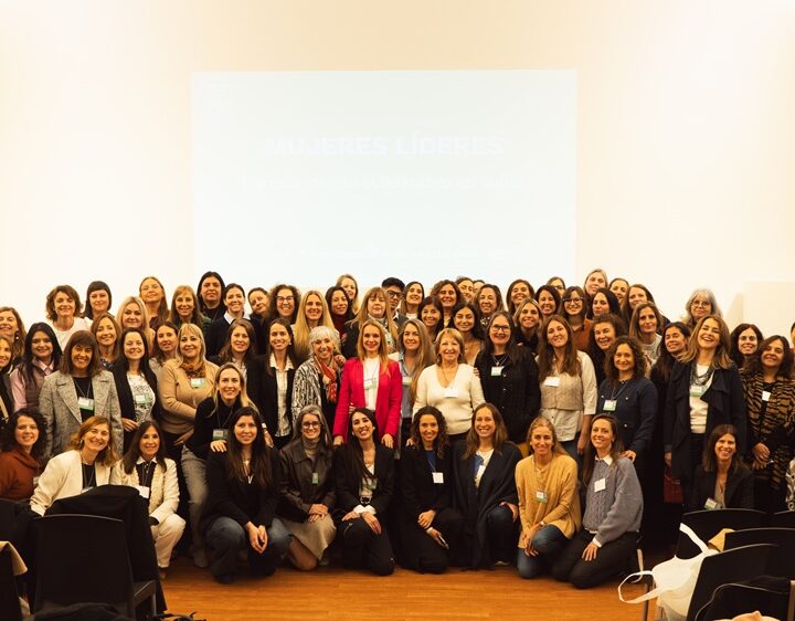 Mujeres Líderes en Salud: la comunidad federal de mujeres que, desde un liderazgo humano y colectivo, transforma el sector sanitario