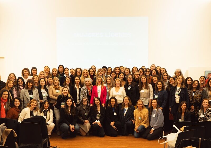 Mujeres Líderes en Salud: la comunidad federal de mujeres que, desde un liderazgo humano y colectivo, transforma el sector sanitario