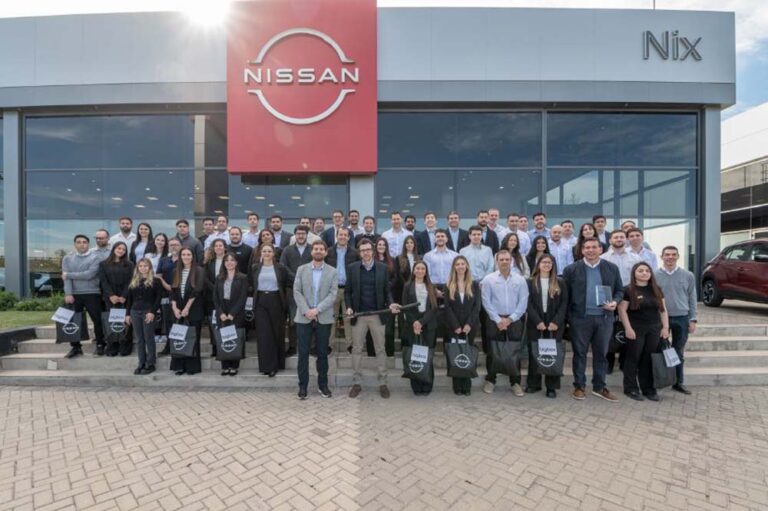 Nissan Argentina reconoce la excelencia de su red de concesionarios en una nueva edición de Club Samurái