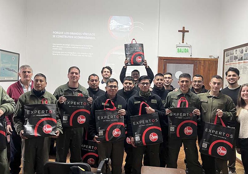 Rheem capacitó a técnicos del Comando Conjunto Antártico