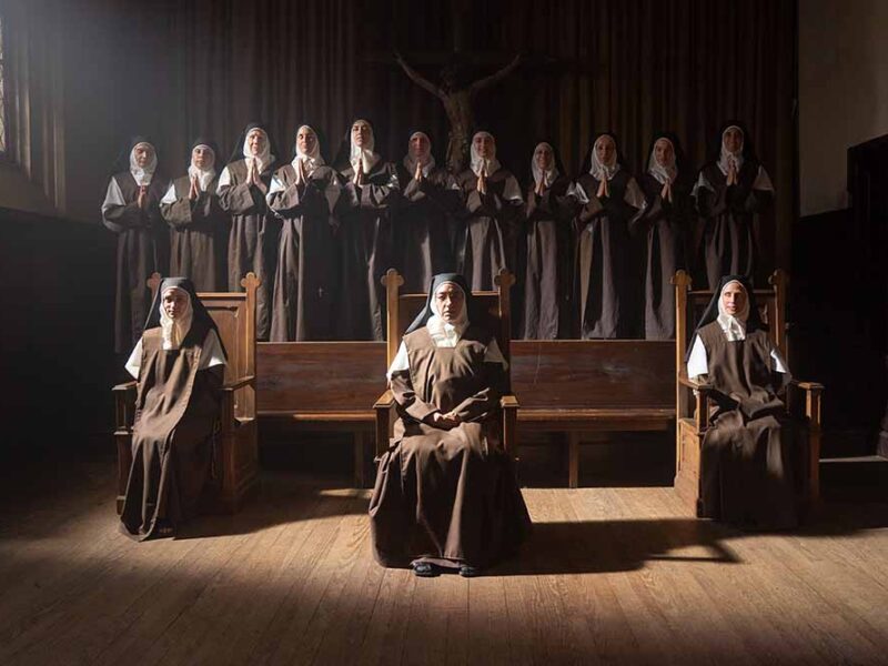 TNT y FLOW estrenan “CAUTIVA”, la nueva serie Argentina protagonizada por Carolina Kopelioff y Lorena Vega
