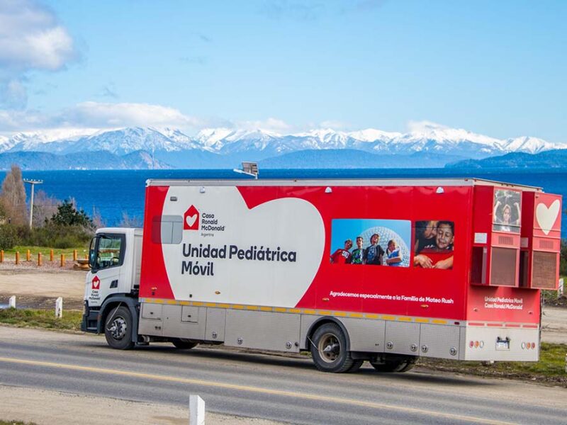 La Unidad Pediátrica Móvil de Casa Ronald McDonald brindó atención médica gratuita a 662 niños y adolescentes en San Carlos de Bariloche