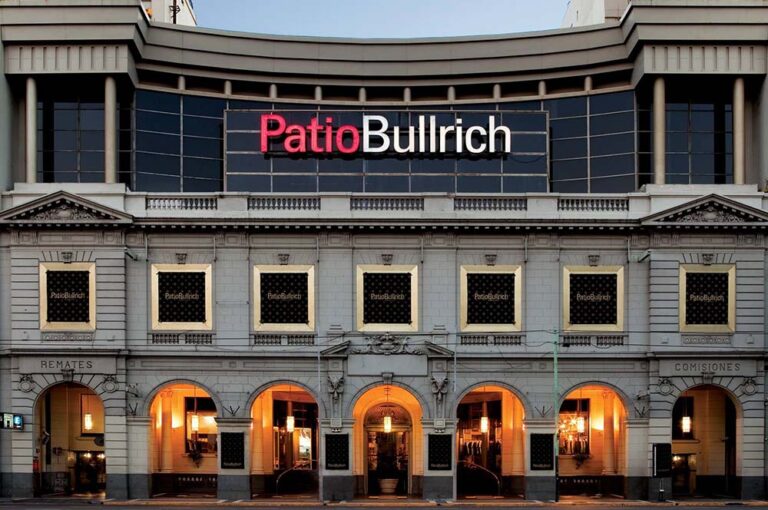Patio Bullrich presenta ADN: una exposición gratuita de arte, diseño y moda