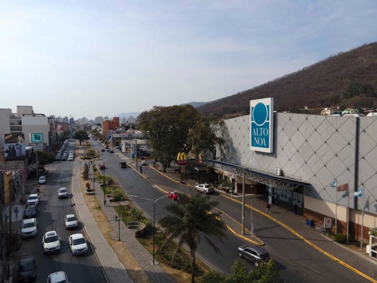 ALTO NOA renueva casi 6.000 m² y amplía su propuesta comercial con nuevas marcas y propuestas exclusivas