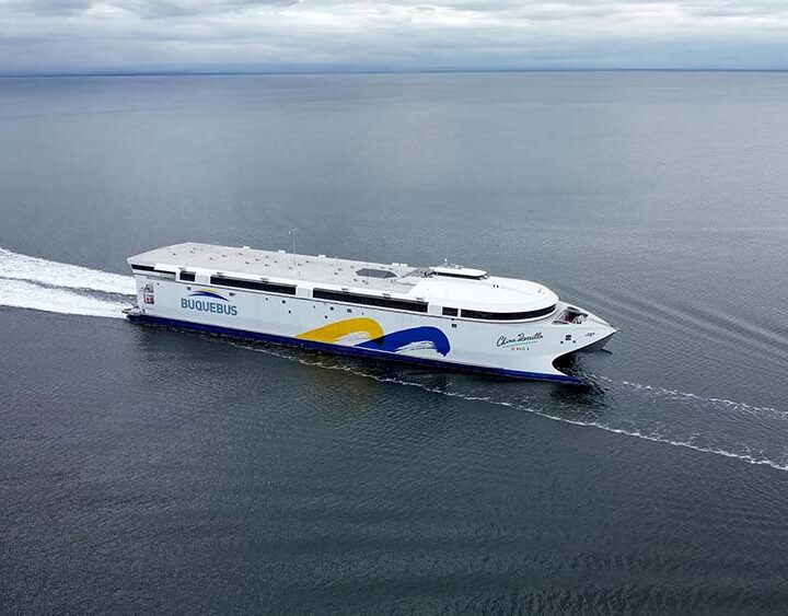 El buque China Zorrilla comienza sus viajes inaugurales