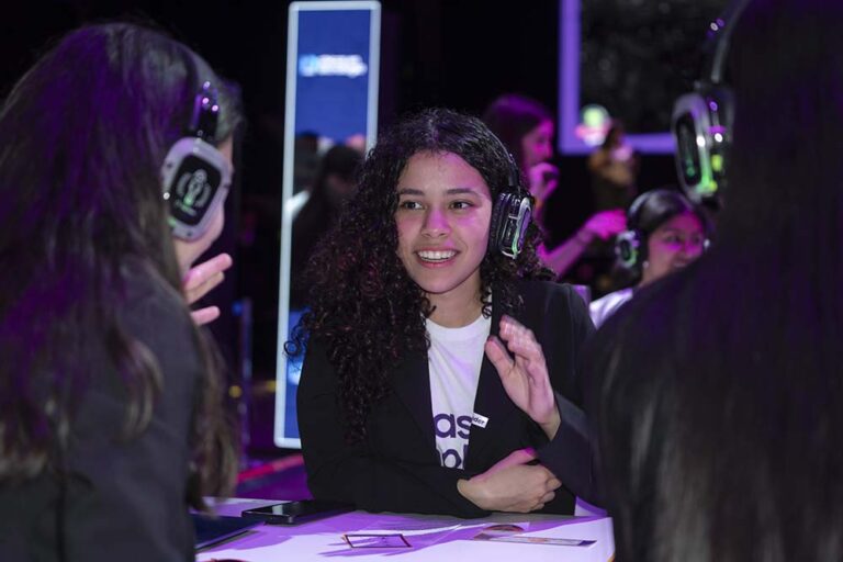 PUMM 2026: el festival de tecnología gratis para chicas de 13 a 23 años vuelve a Buenos Aires con hackatón, robots e inteligencia artificial