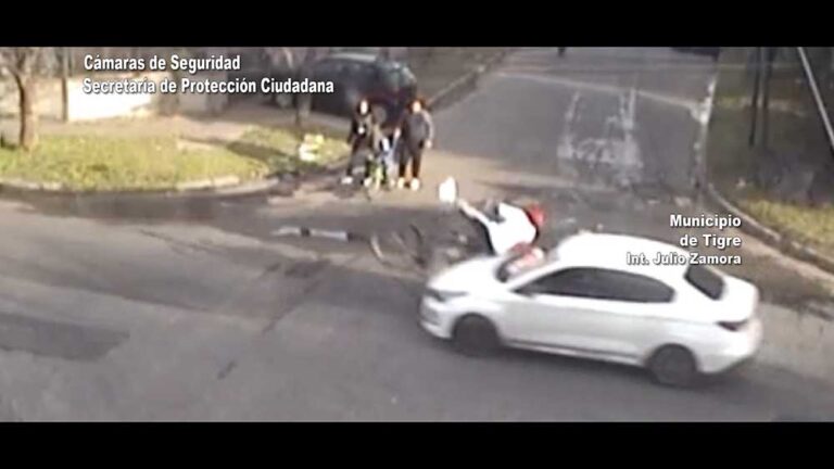 Un ciclista fue embestido violentamente por un automóvil en Don Torcuato: se encuentra fuera de peligro