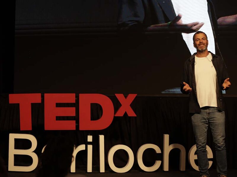 Dr. Facundo Pereyra: Médico clínico especialista en Medicina Interna y Gastroenterología (MN 94517), autor best-seller