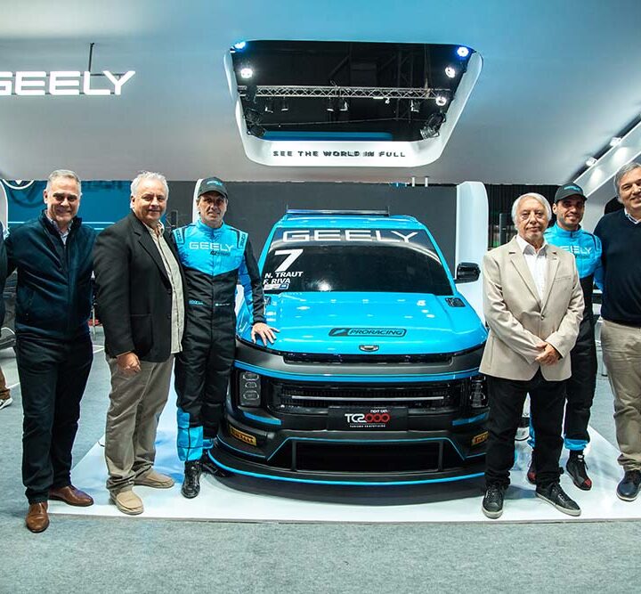 Geely presentó su auto de carrera para competir en TC 2000
