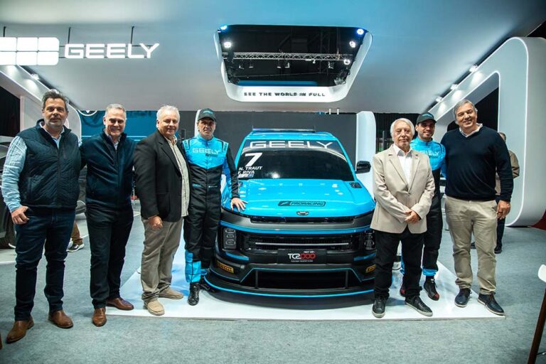 Geely presentó su auto de carrera para competir en TC 2000