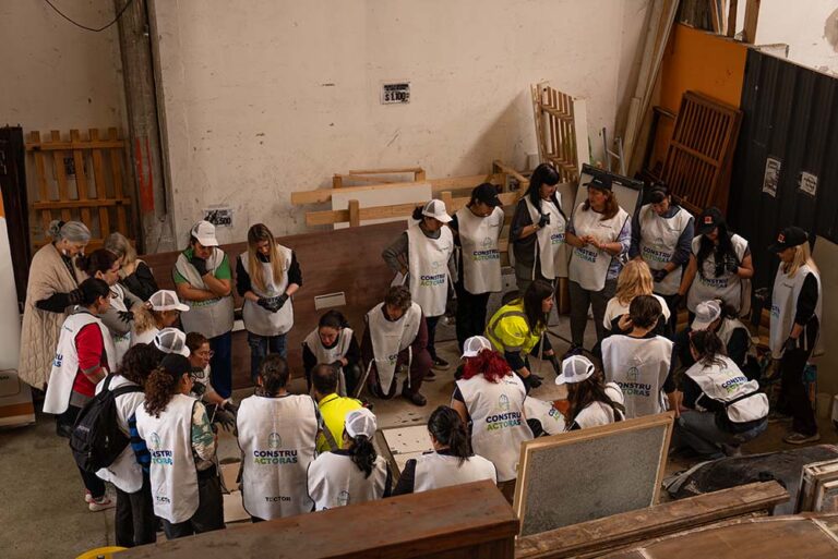 Más mujeres suman herramientas para desarrollarse en la construcción