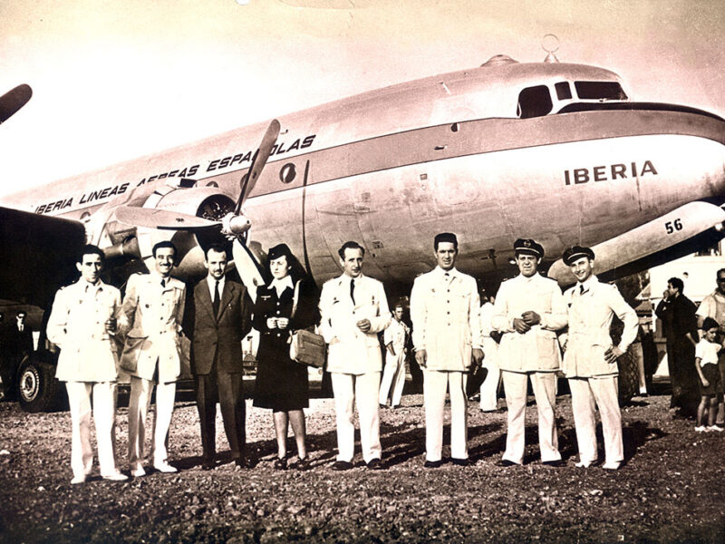 Iberia conmemora el 80 aniversario de las primeras Tripulantes de Cabina de Pasajeros en España