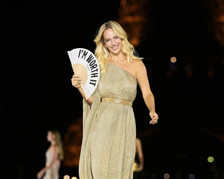 Luisana Lopilato y su look de maquillaje en París