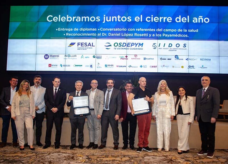 El Dr. Daniel López Rosetti y los Payamédicos fueron reconocidos en un encuentro de referentes del sistema de salud