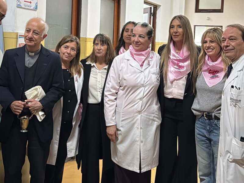 El Instituto Roffo realizó la décima Campaña de Concientización y Prevención del Cáncer de Mama con la presencia de Mariana Fabbiani
